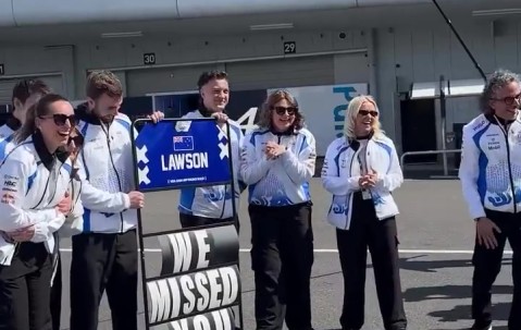 金年会金字招牌信誉至上F1官方分享劳森归队视频：加油，利亚姆！