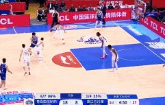 金年会主帅很高兴！杨瀚森高位跳投洞穿篮心 刘维伟场边喜笑颜开🥰