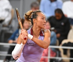 美国军团大溃败创下法网首轮三个第一，郑钦文再成全村唯一希望