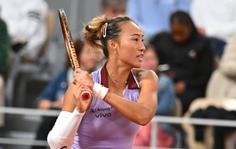 美国军团大溃败创下法网首轮三个第一，郑钦文再成全村唯一希望