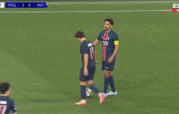 金年会真核！巴黎第三球全程：维蒂尼亚一人盘活！接登贝莱做球后送助攻