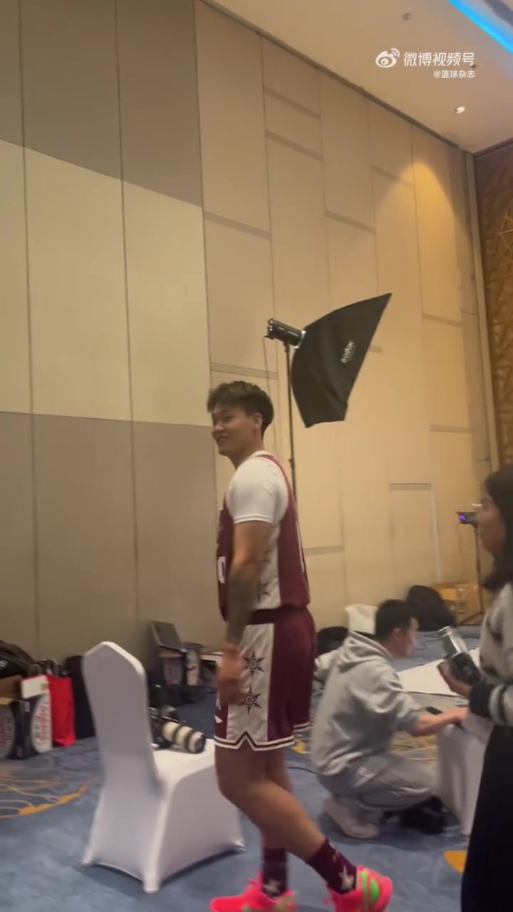 金年会退役后想尝试什么新职业？赵睿：不知道 暂时还没退役的想法